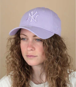 NEW ERA Casquette Wmn League Ess 940 NY Lila