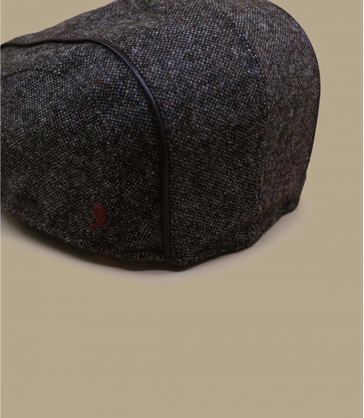 John Wool Brown 3 John Wool Brown – Image 3