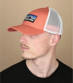 Patagonia P6 Logo Lopro Trucker Quartz Coral