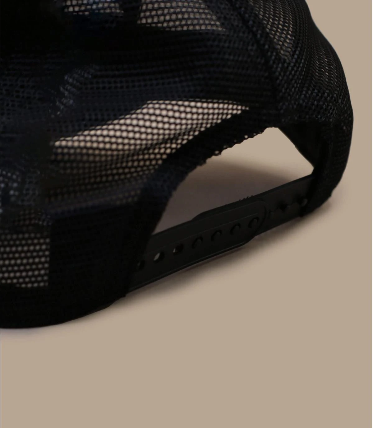 NEW ERA Trucker NE Heritage Black 5 NEW ERA Trucker NE Heritage Black – Image 5