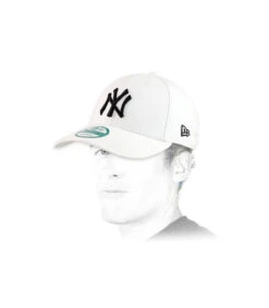 NEW ERA Casquette NY 9forty Blanche Ajustable 9 NEW ERA Casquette NY 9forty Blanche Ajustable -Le Coin du Chapeau trucker ny blanche ajustableNew20Era20Casquette20NY209forty20blanche20ajustable